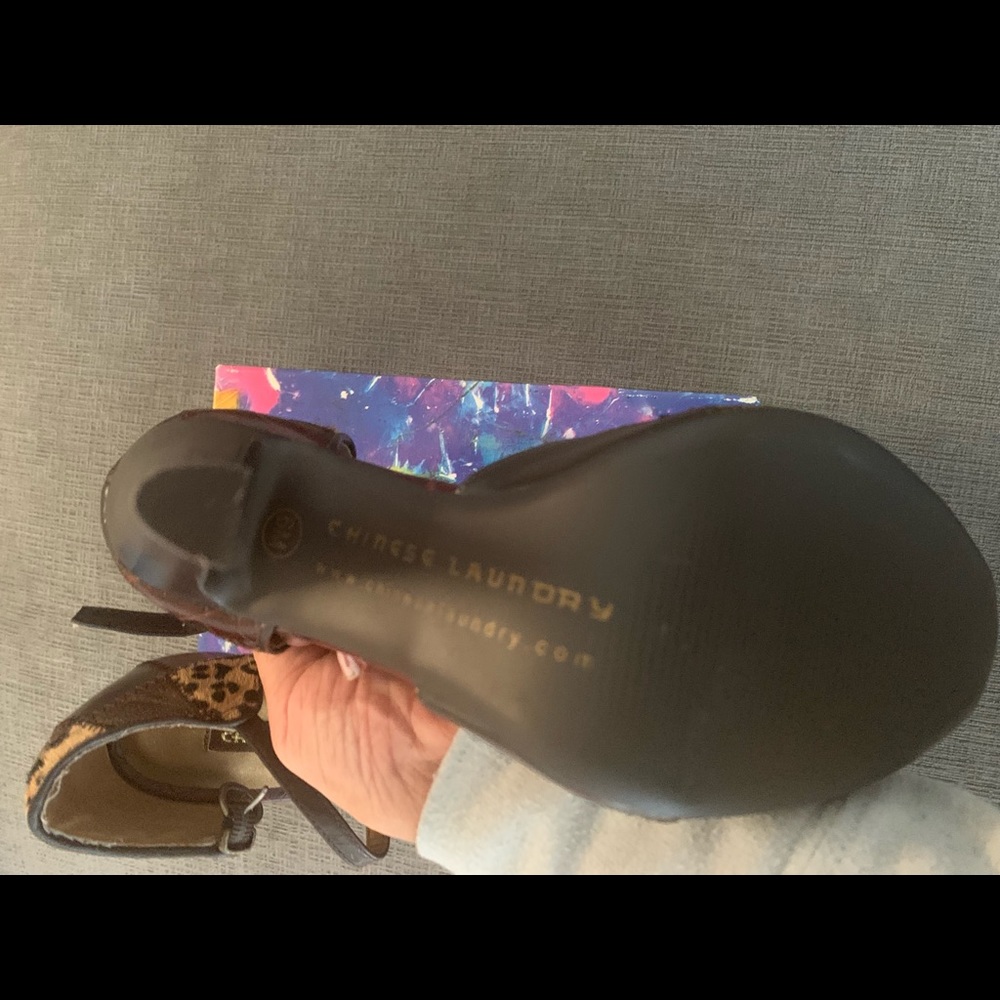 Heels - Picture 5 of 6
